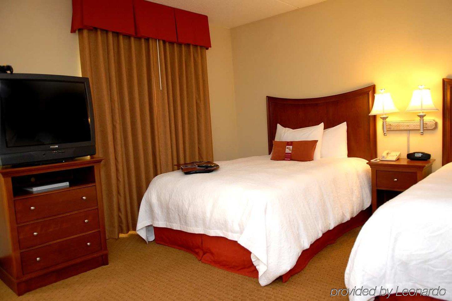 Hampton Inn & Suites Frederick/Fort Detrick Quarto foto