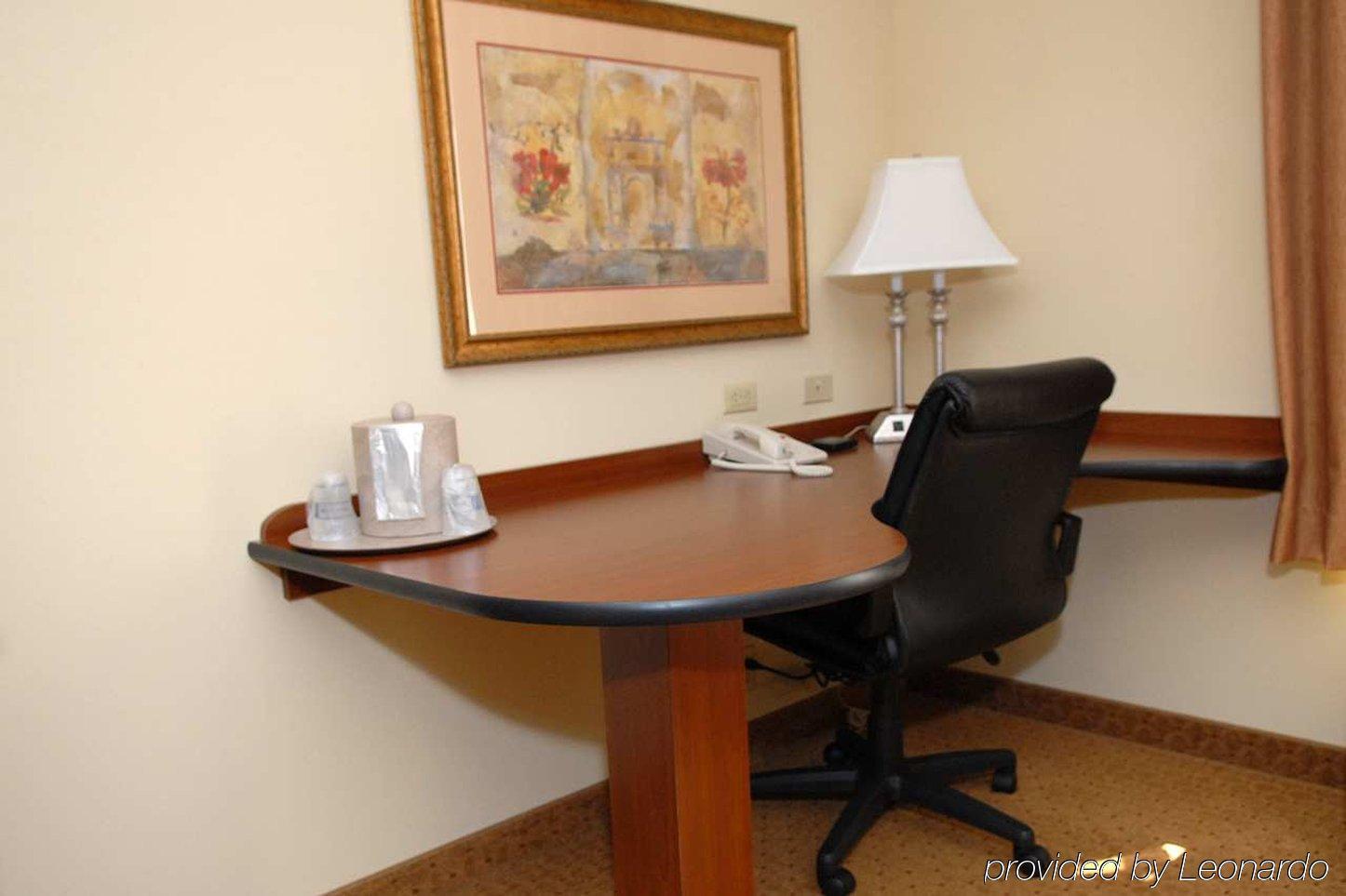 Hampton Inn & Suites Frederick/Fort Detrick Quarto foto